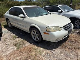 2001 NISSAN MAXIMA 