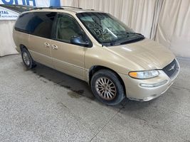 2000 CHRYSLER TOWN & COUNTRY LXI