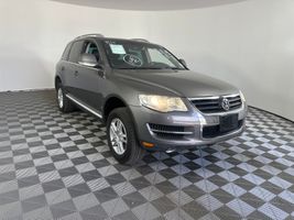 2008 VOLKSWAGEN TOUAREG 