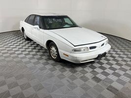 1999 OLDSMOBILE 88 