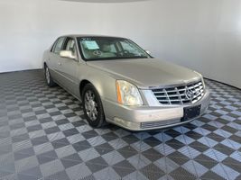 2008 CADILLAC DTS 