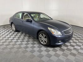 2010 INFINITI G37 X