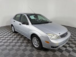 2006 FORD FOCUS ZX4 SE