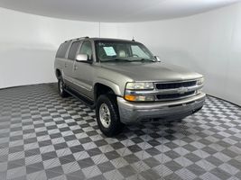 2003 CHEVROLET SUBURBAN 2500 LS