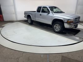 2003 DODGE DAKOTA 