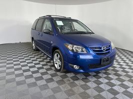 2004 MAZDA MPV 