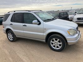 1999 MERCEDES-BENZ M CLASS ML430