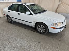 2002 VOLVO S40 