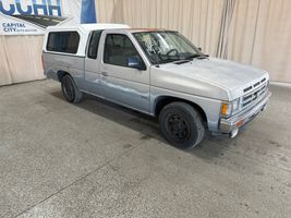 1990 NISSAN PICKUP BASE