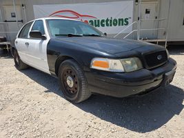 2011 FORD CROWN VICTORIA