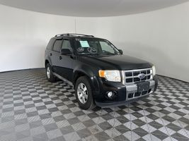 2010 FORD ESCAPE LIMITED