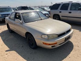 1993 TOYOTA CAMRY LE