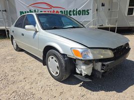 2000 TOYOTA CAMRY 