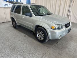 2005 FORD ESCAPE LIMITED