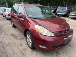 2006 TOYOTA SIENNA 