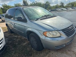 2005 CHRYSLER TOWN & COUNTRY BASE