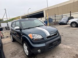2010 KIA SOUL +