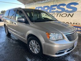2013 CHRYSLER TOWN & COUNTRY