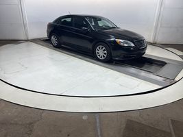 2012 CHRYSLER 200 LX