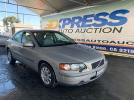 2001 VOLVO S60