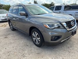 2017 NISSAN PATHFINDER