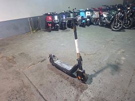  NIU KQI3 SPORT 