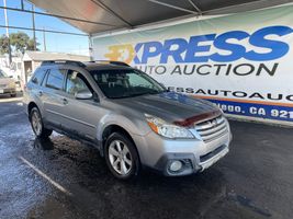 2013 SUBARU OUTBACK