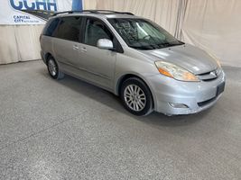 2007 TOYOTA SIENNA 