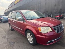 2011 CHRYSLER TOWN & COUNTRY TOURING L