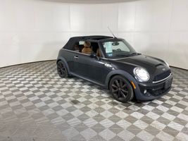 2014 MINI COOPER S