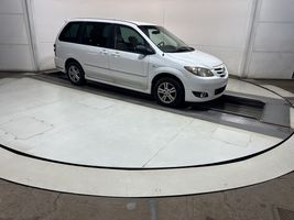 2004 MAZDA MPV 