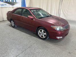 2004 TOYOTA CAMRY SE