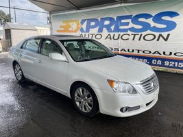 2009 TOYOTA AVALON 