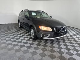 2008 VOLVO XC70 