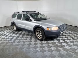 2007 VOLVO XC70 