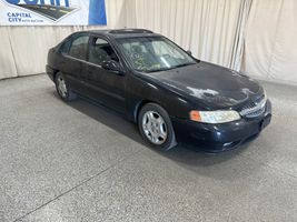 2001 NISSAN ALTIMA 