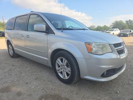 2011 DODGE GRAND CARAVAN CREW