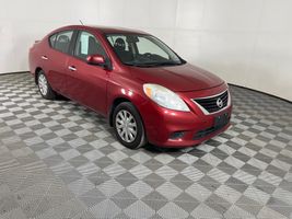 2014 NISSAN VERSA SV