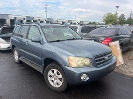 2003 TOYOTA HIGHLANDER LIMITED