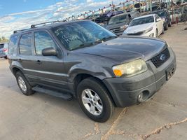 2005 FORD ESCAPE XLT