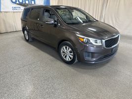 2016 KIA SEDONA LX