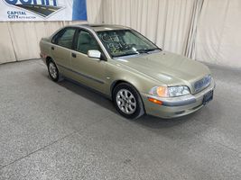 2001 VOLVO S40 
