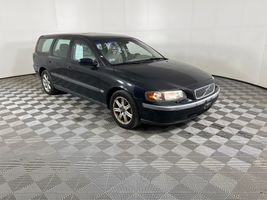 2004 VOLVO V70 BASE