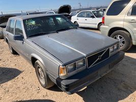 1989 VOLVO 740 GL