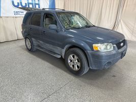 2005 FORD ESCAPE XLT