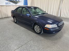 2002 VOLVO S40 