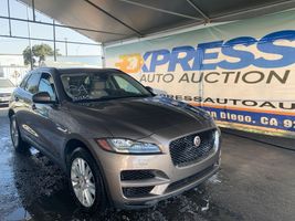 2017 JAGUAR F-PACE