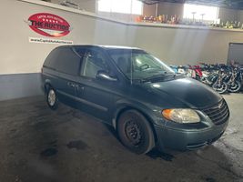 2005 CHRYSLER TOWN & COUNTRY BASE