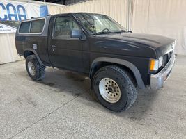 1993 NISSAN PICKUP BASE