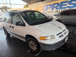 1997 DODGE CARAVAN SE